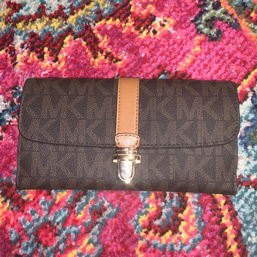 Michael Kors wallet
